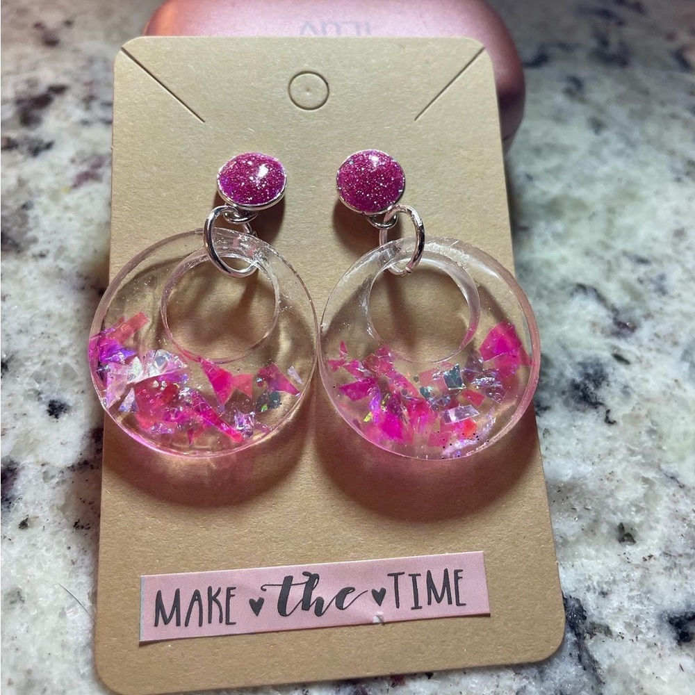 Handmade resin jewelry. Customizable. Any color. Lightweight. - Picture 1 of 16